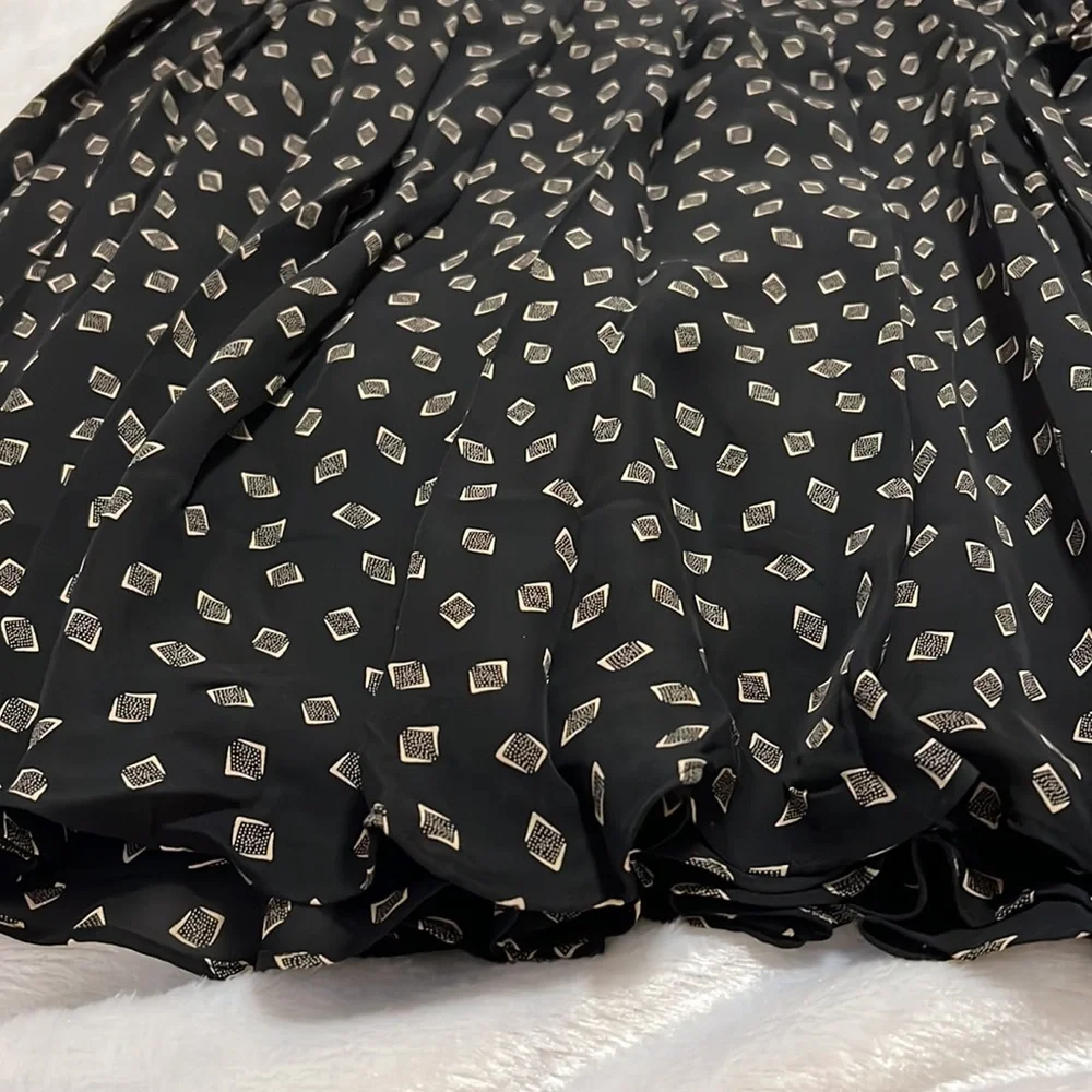 Jones New York Collection vintage petite silk skirt - Picture 3 of 4